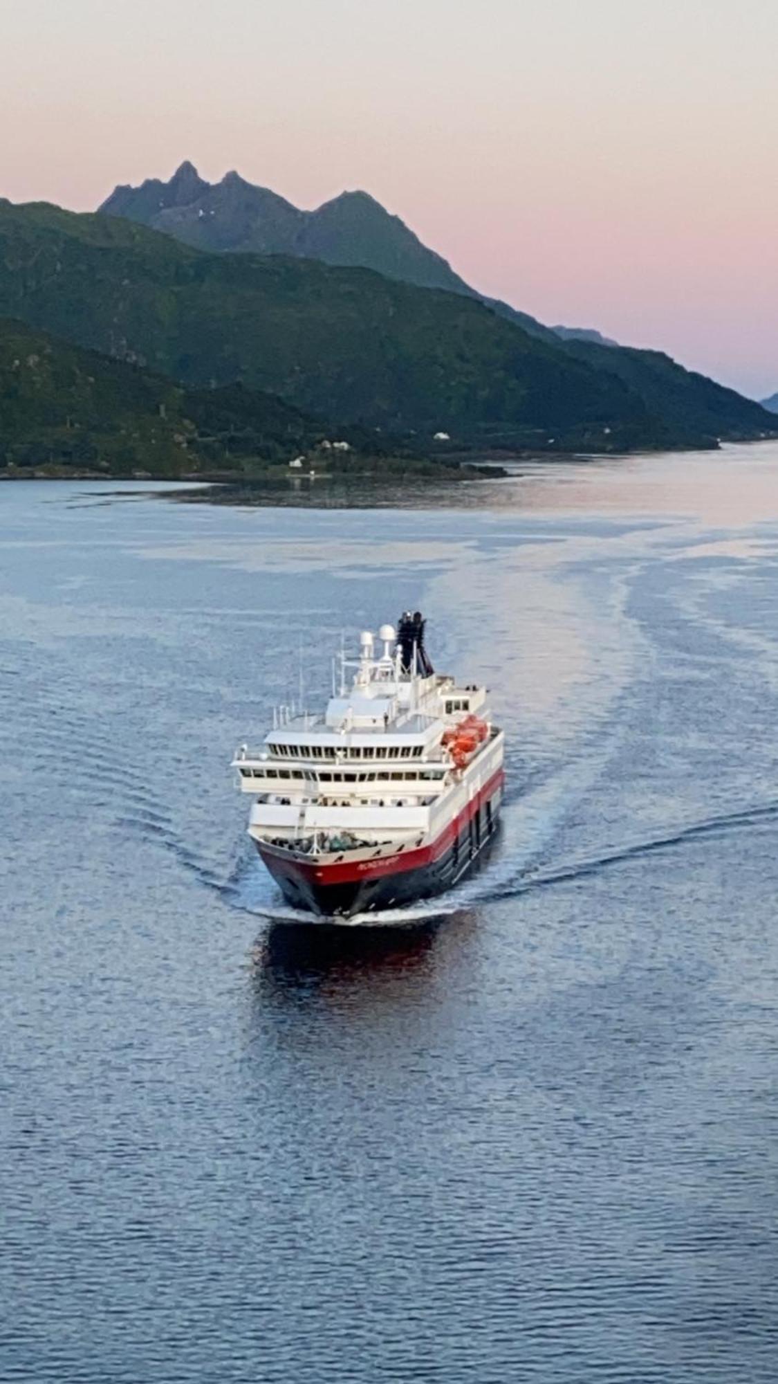Lofoten And Vesteralen Kveldro Myrland Exterior foto